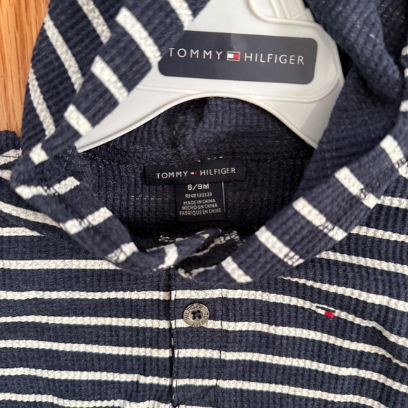 Tommy Hilfiger Baby Boy 2 Piece Outfit Set - Picture 8 of 12